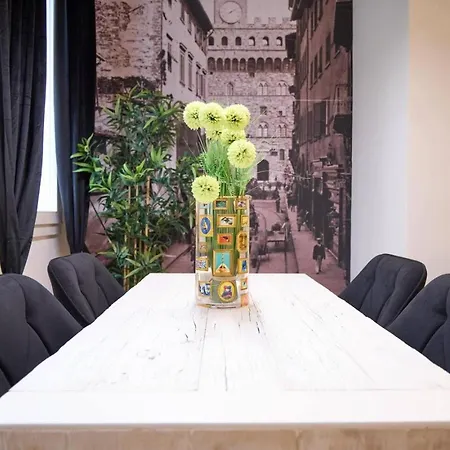 Modern And Comfortable Flat - Center Φλωρεντία